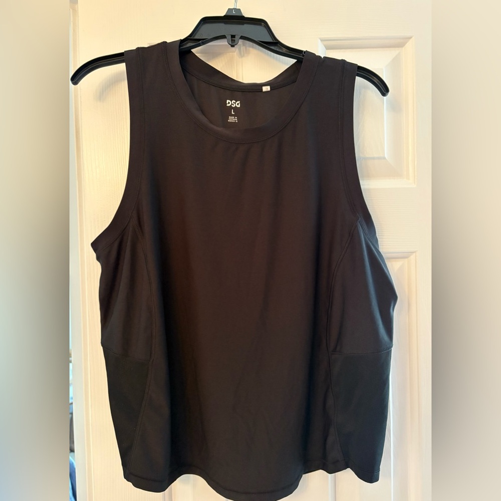 Dicks sporting goods tank.  Euc.  Size large